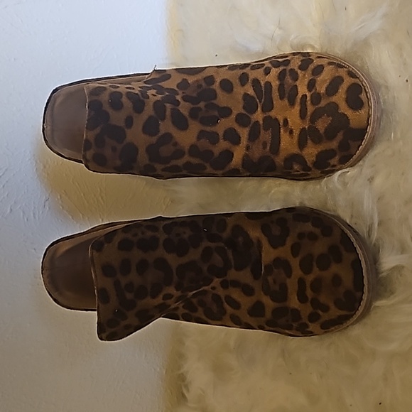 Mata Valentina-1 heeled leopard print leather booties slip in Size  8 1/2 - Picture 2 of 11